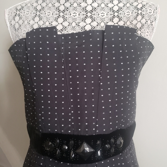 HP. BCBG MAXAZRIA Dress - Picture 6 of 12